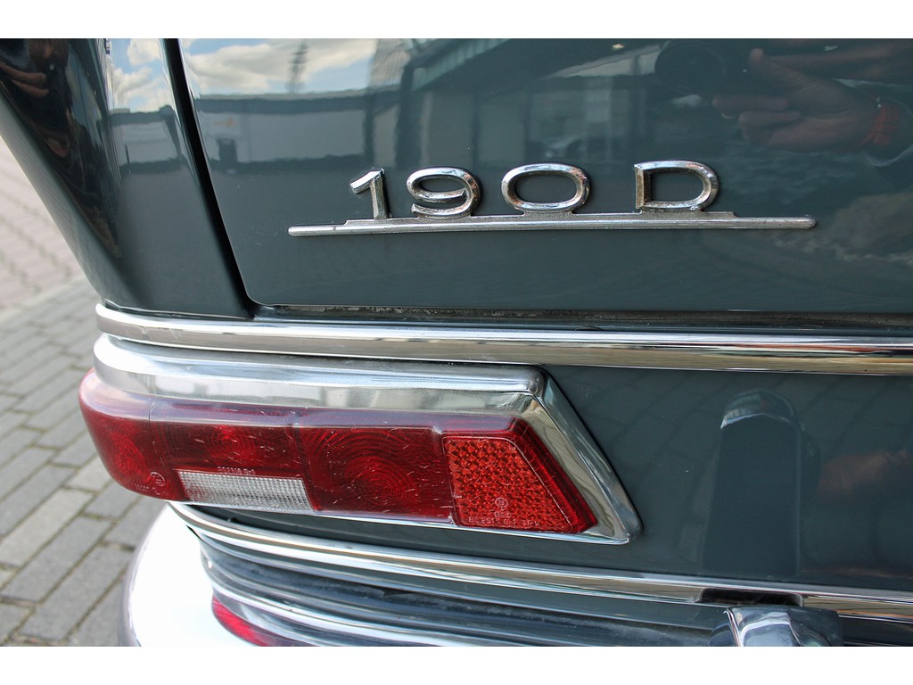Mercedes-Benz - 190 - D Auto verkeert in goede staat !!